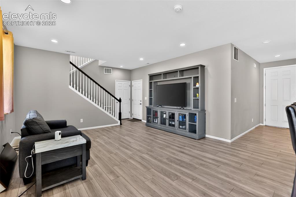 Image 5 of 31: Living Room