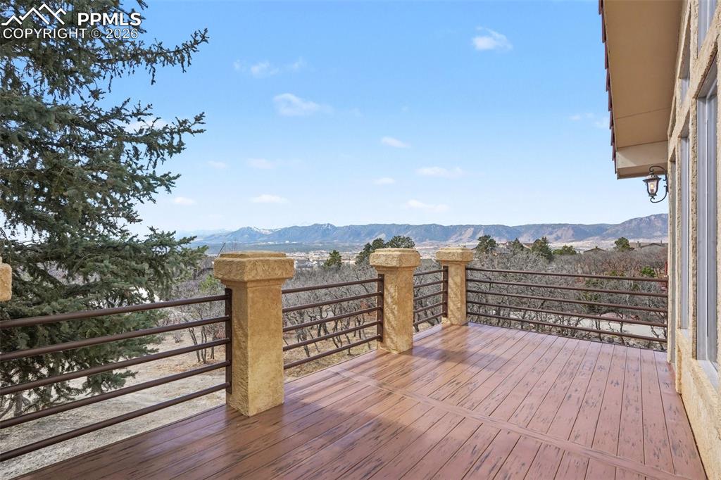 Image 10 of 39: Facing Pike