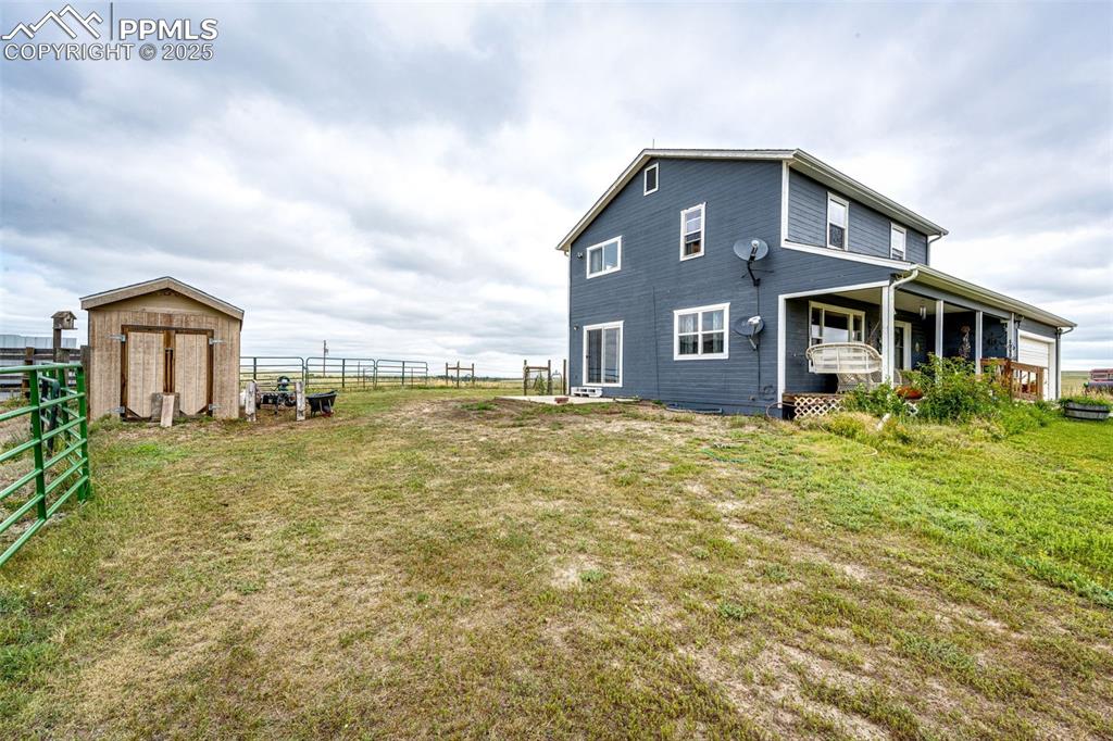 Image 18 of 44: Back of Structure