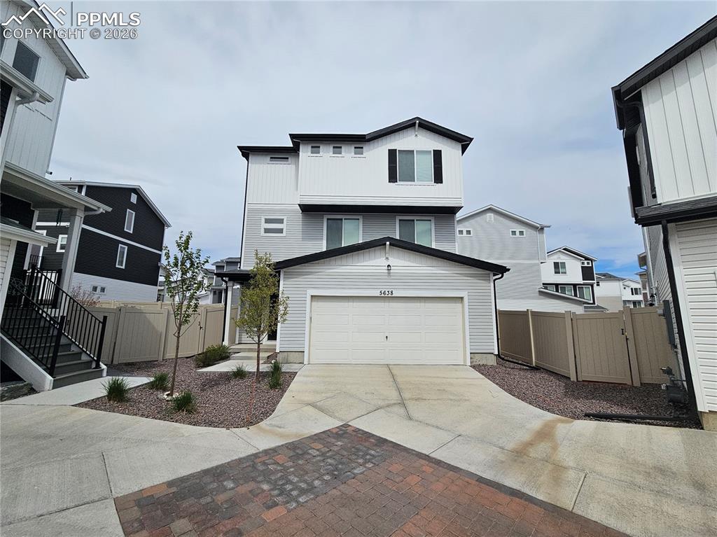 Image 1 of 14: Front of Structure