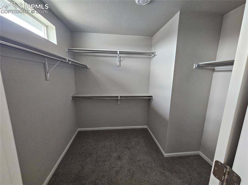 Image 10 of 14: Closet