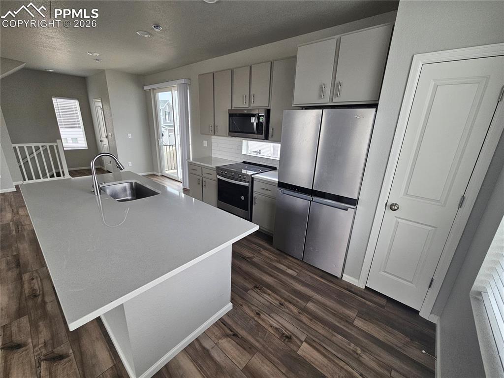 Image 3 of 14: Kitchen