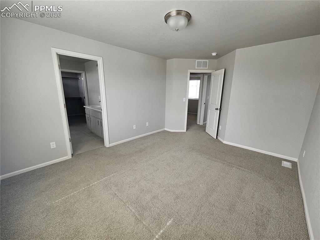 Image 7 of 14: Master Bedroom