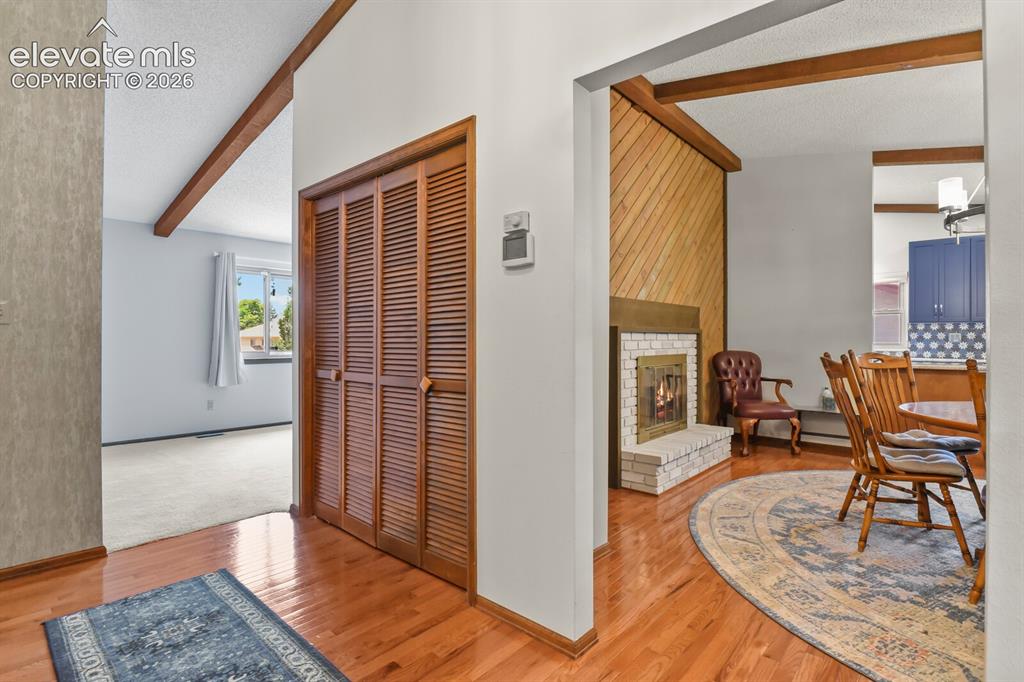Image 6 of 50: Entrance Foyer