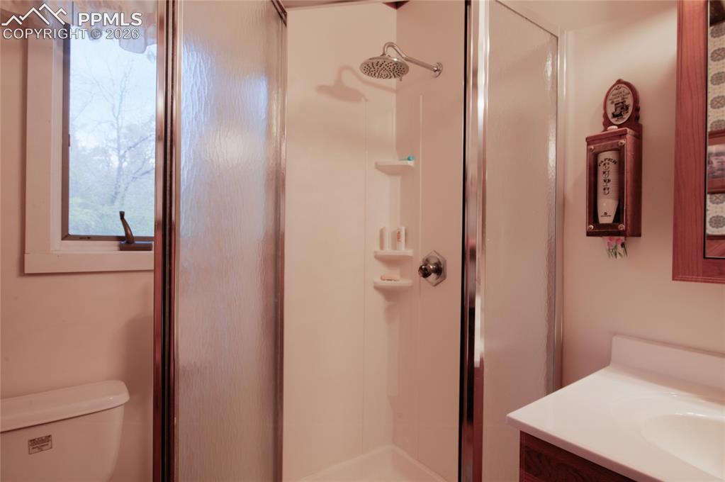 Image 13 of 33: Primary shower