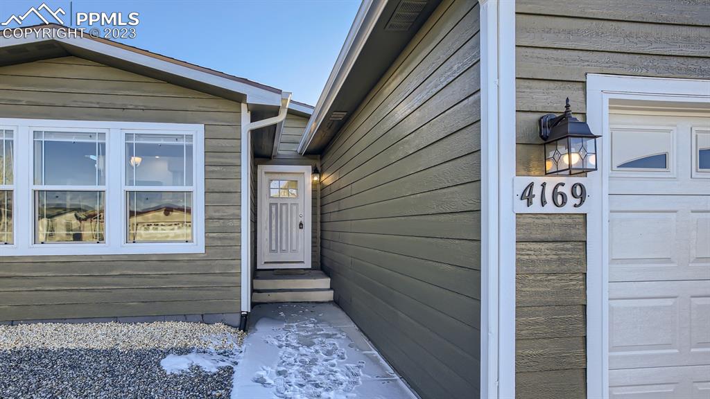 Listing 4697038, Image 3 of 8