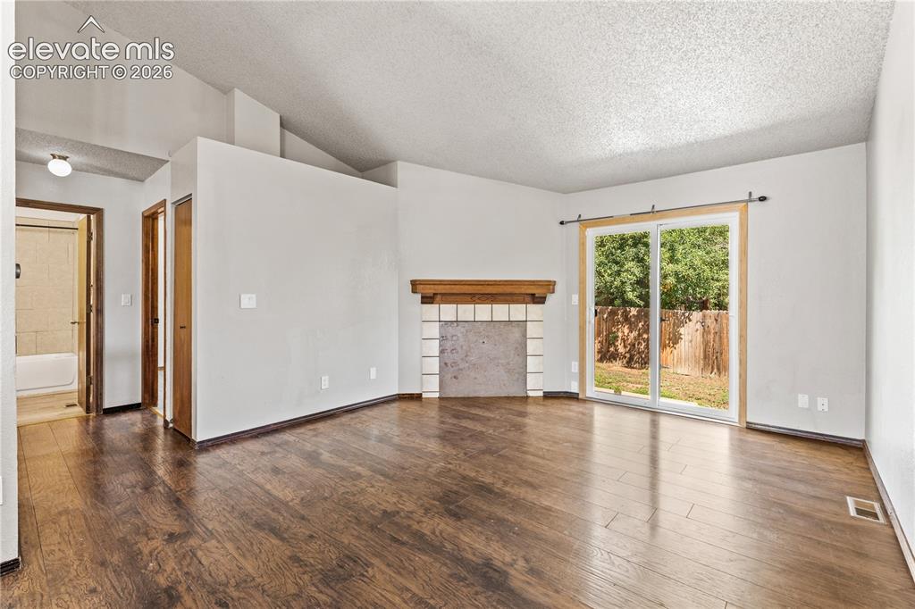 Image 10 of 28: Living Room