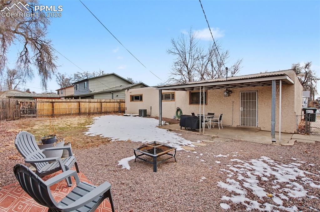 Image 24 of 25: Back of Structure