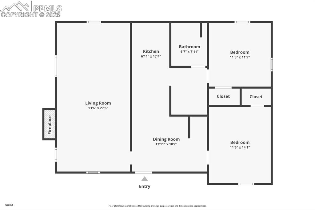 Image 28 of 30: View of room layout