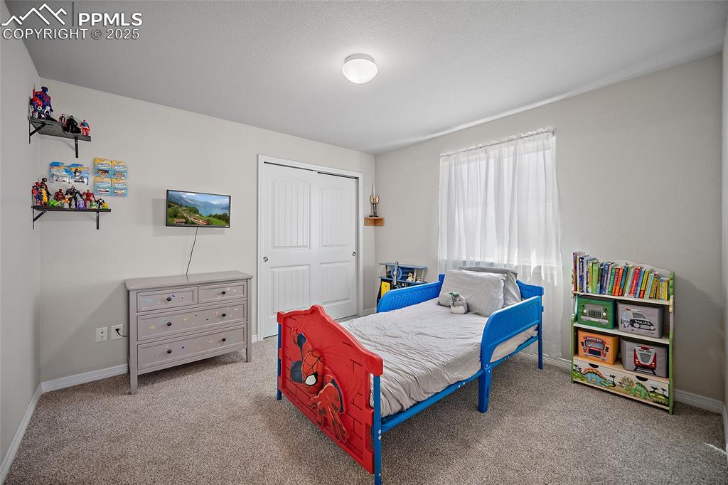 Image 19 of 35: Bedroom 3