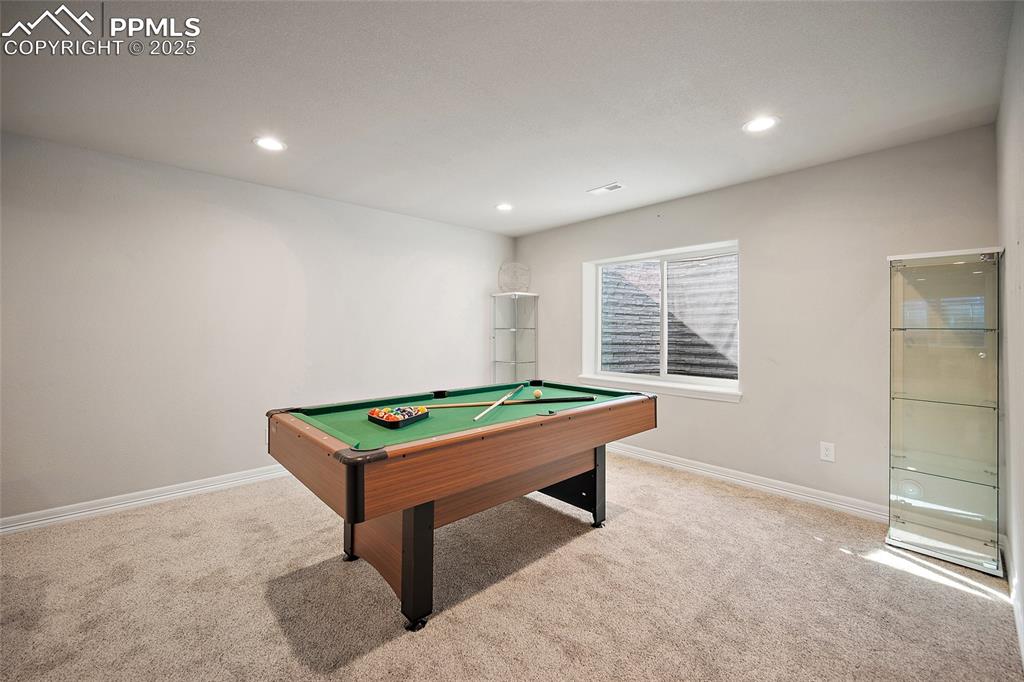 Image 21 of 35: Recreation Room