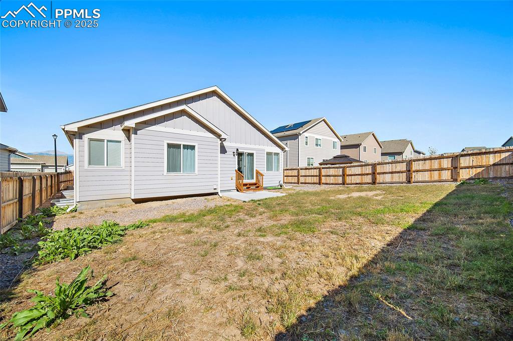 Image 31 of 35: Back of Structure