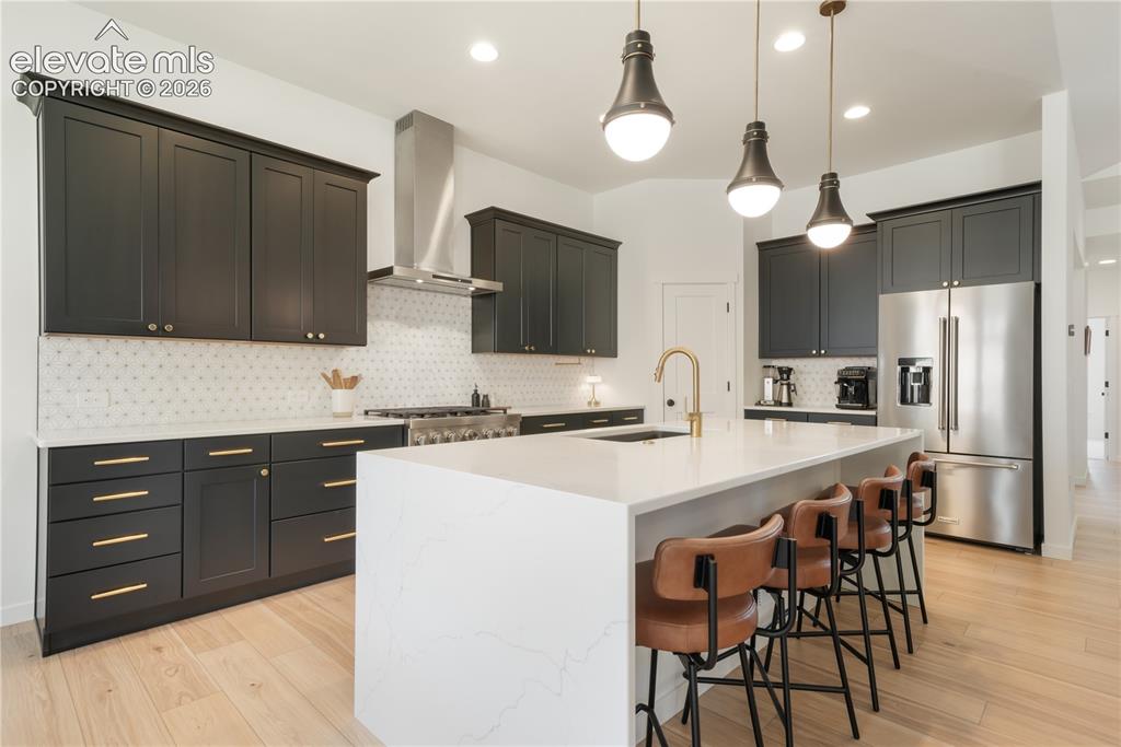 Image 10 of 50: Stainless steel KitchenAid appliances