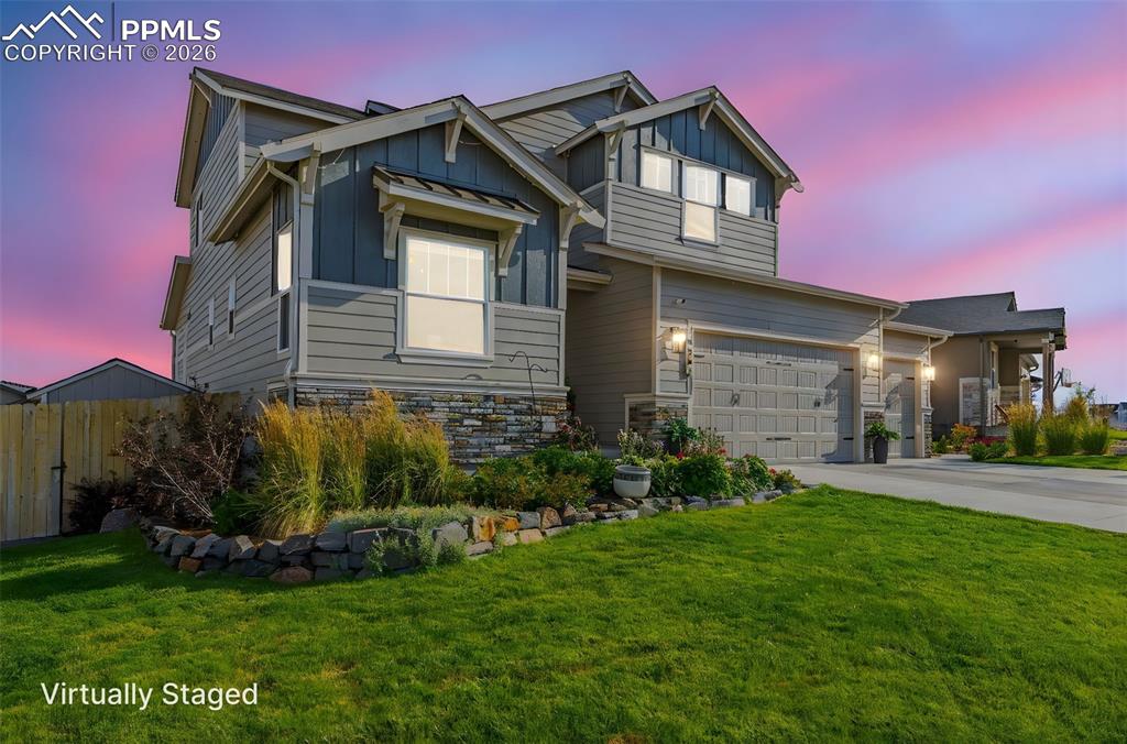 Image 3 of 50: Front of Structure