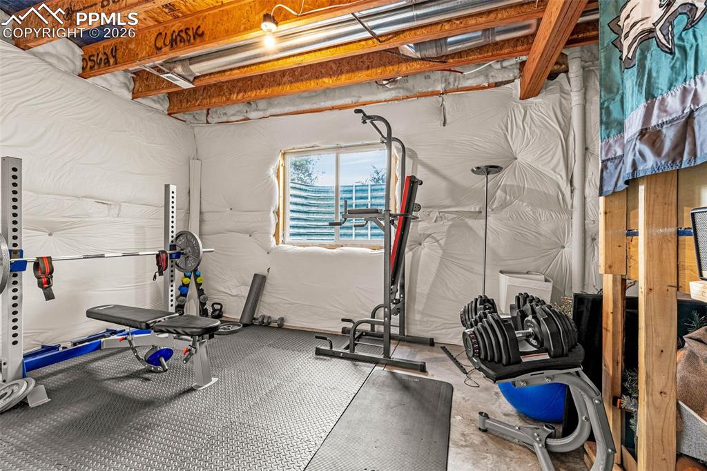 Image 32 of 50: Exercise Room