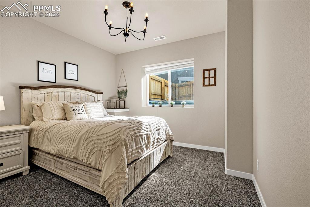 Image 36 of 50: Bedroom