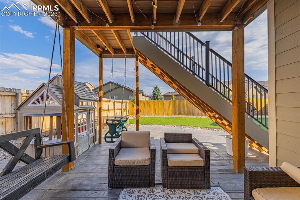 Image 45 of 50: Patio