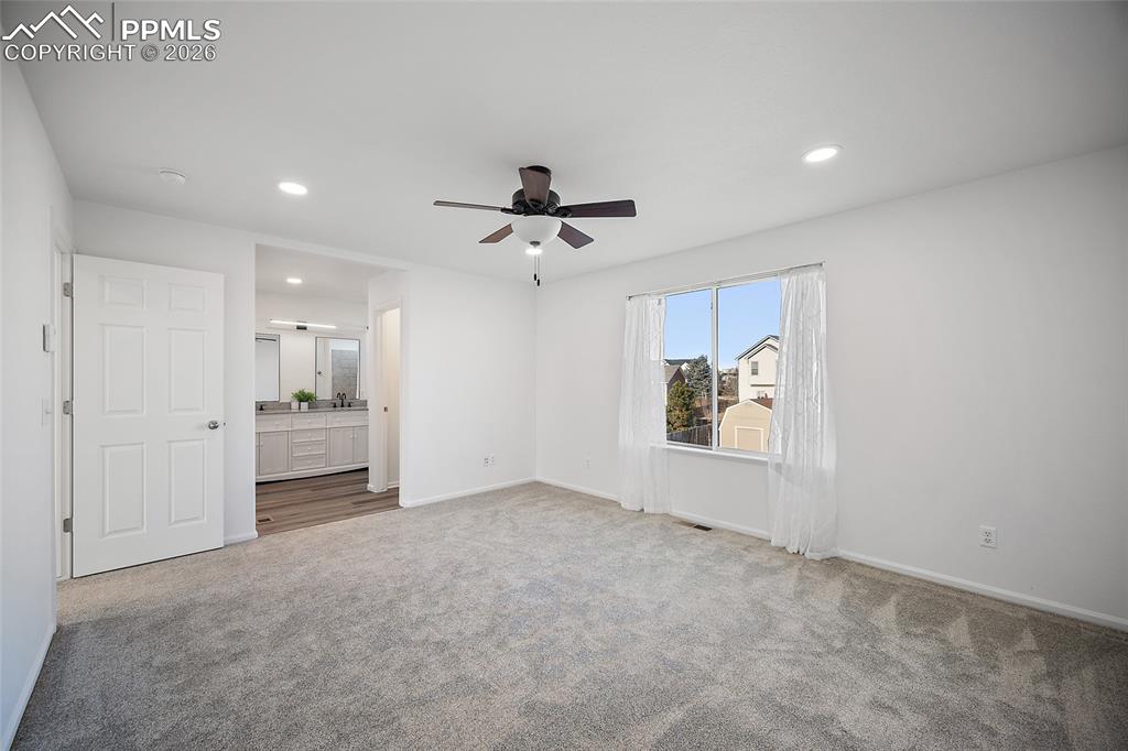 Image 20 of 48: Bedroom