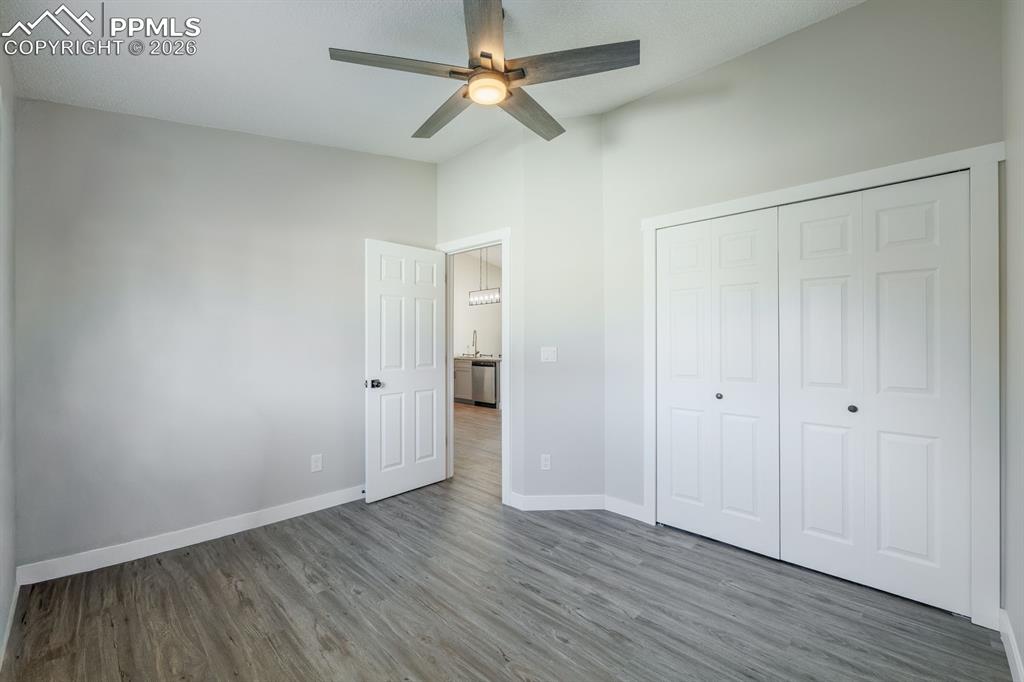 Image 16 of 34: Bedroom