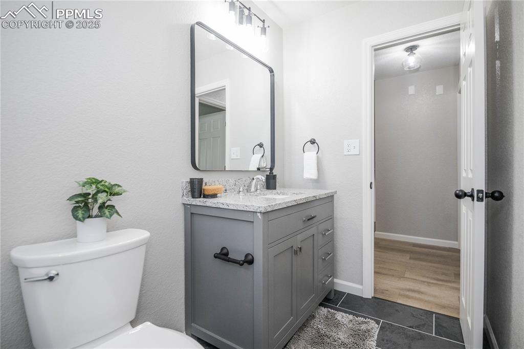 Image 20 of 43: Bathroom