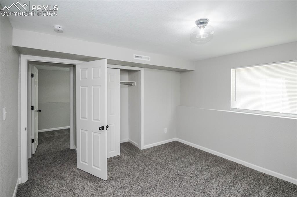 Image 26 of 43: Bedroom