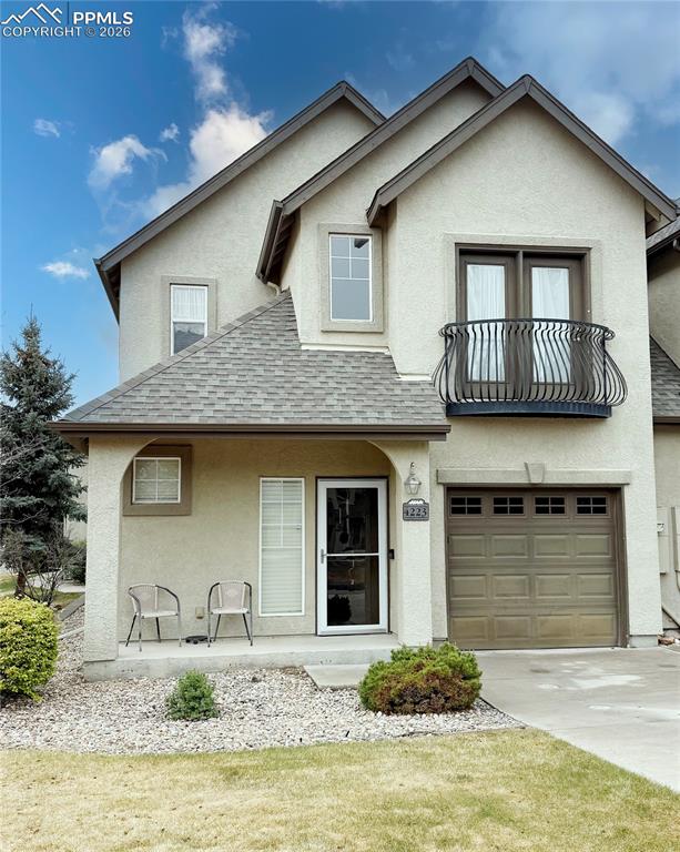 Caption: Beautiful two-story condo in a community full of amenities!