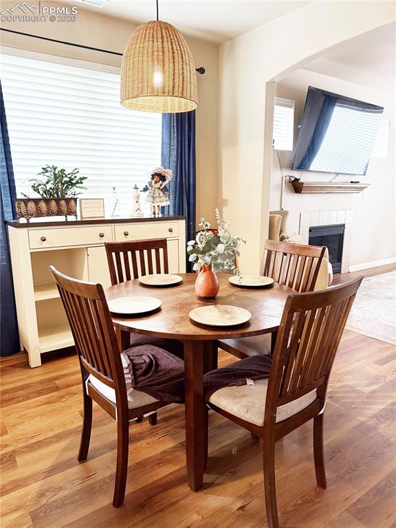 Image 9 of 38: Lovely dining area.
