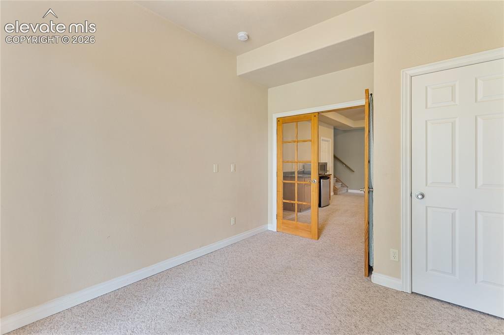 Image 30 of 48: Family Room