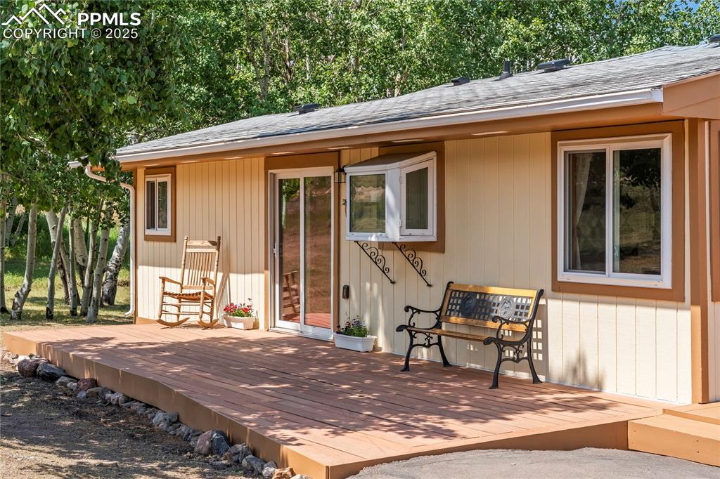 Image 5 of 30: View of composite deck