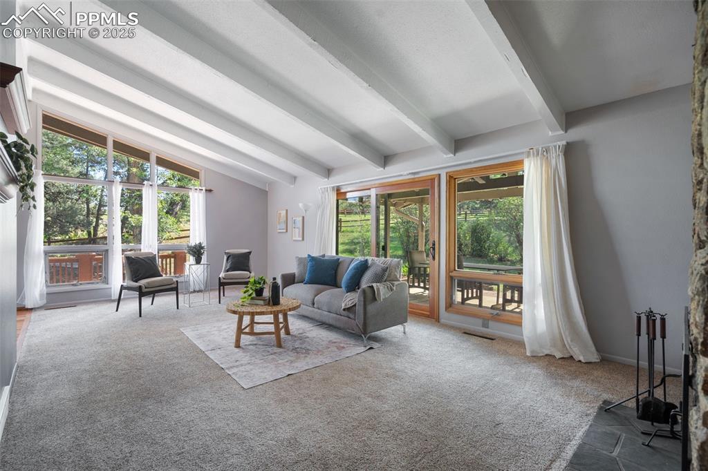 Image 17 of 48: Living Room