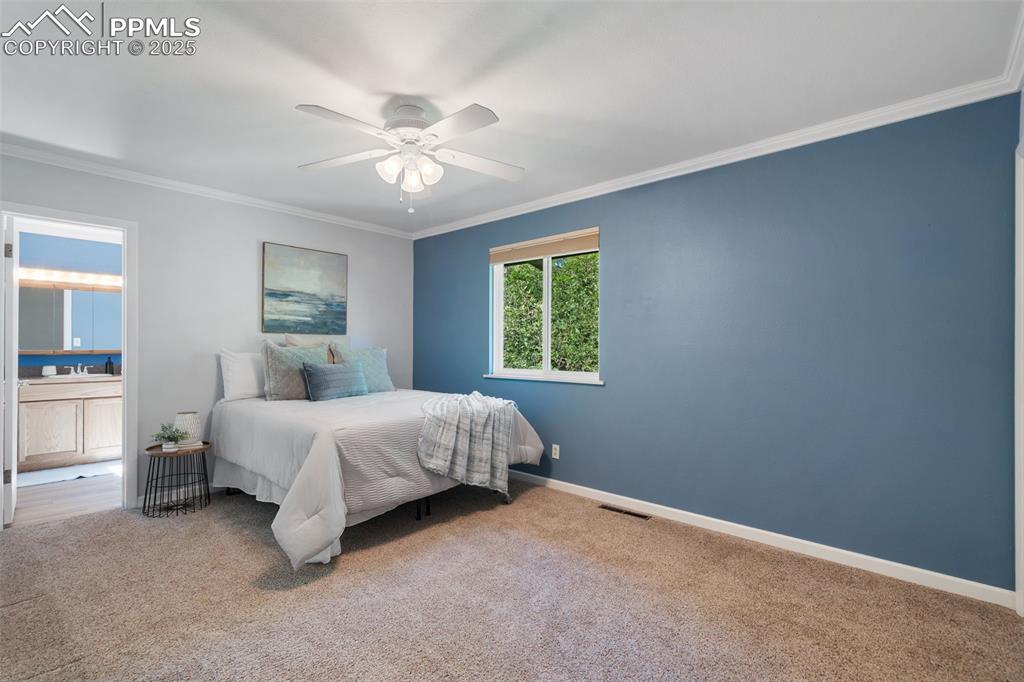 Image 25 of 48: Bedroom