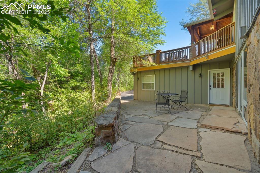 Image 41 of 48: Patio