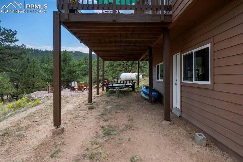 Image 27 of 38: Carport Potential!