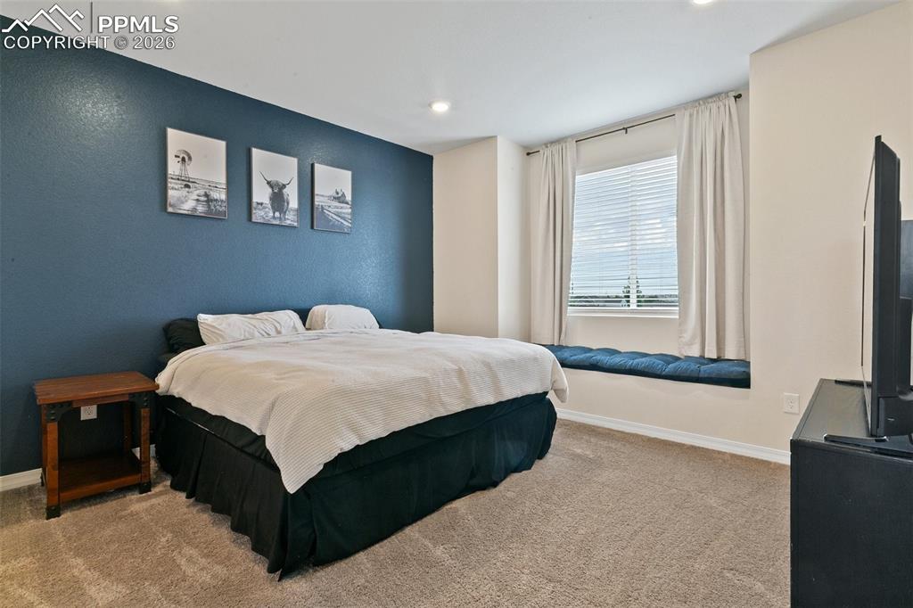 Image 24 of 37: Primary bedroom