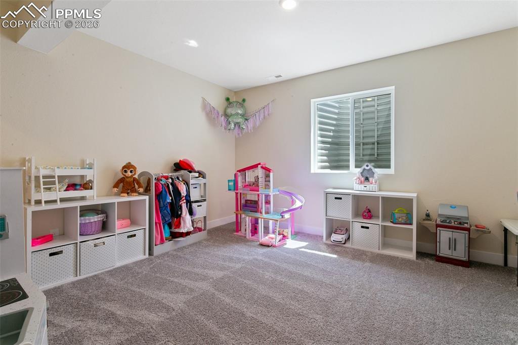 Image 32 of 37: No Description Available