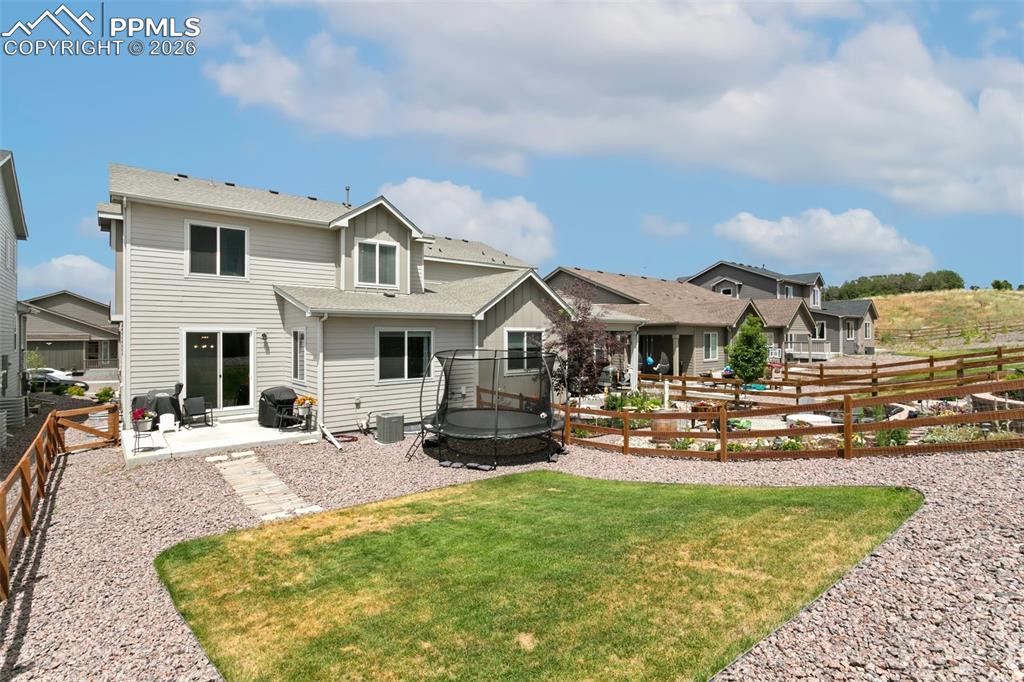 Image 36 of 37: Backyard