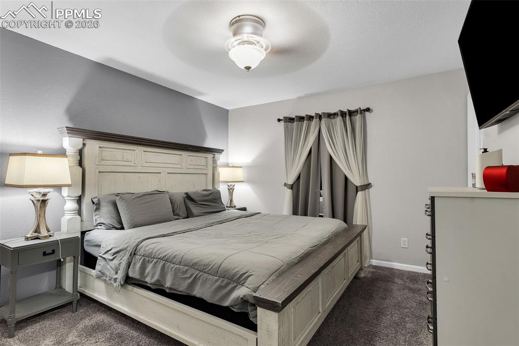 Image 20 of 38: Bedroom