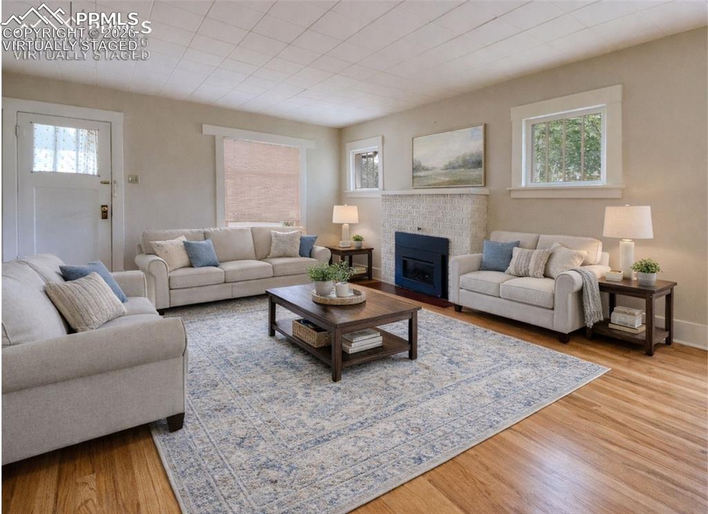 Image 2 of 28: Virtually Staged