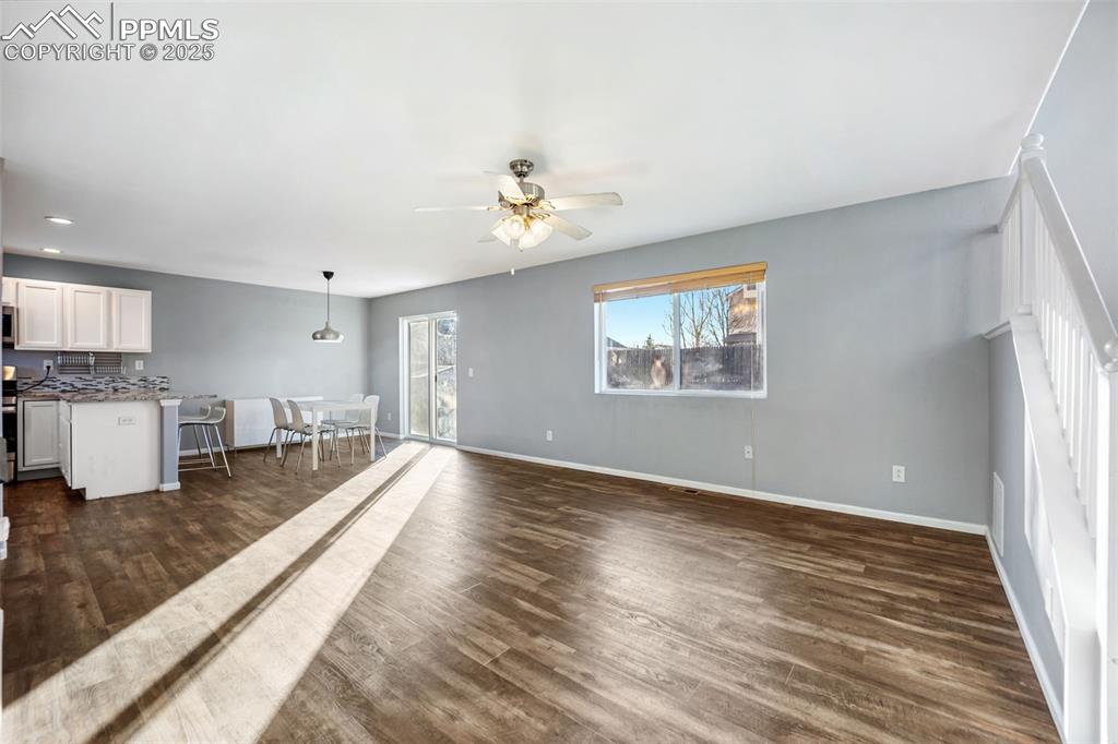 Image 16 of 34: Living Room