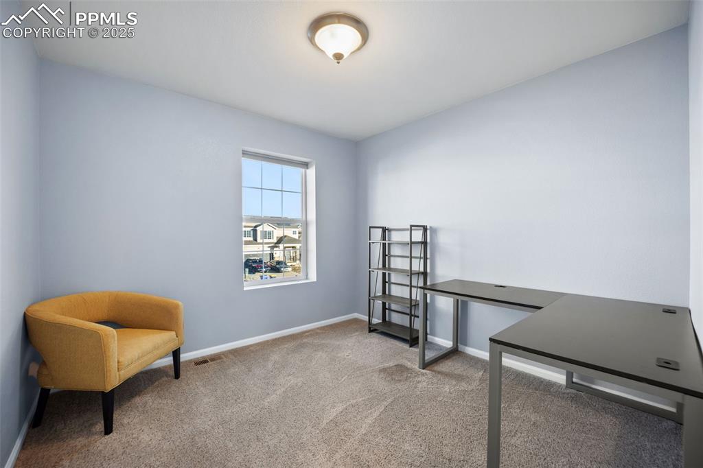 Image 22 of 34: Office