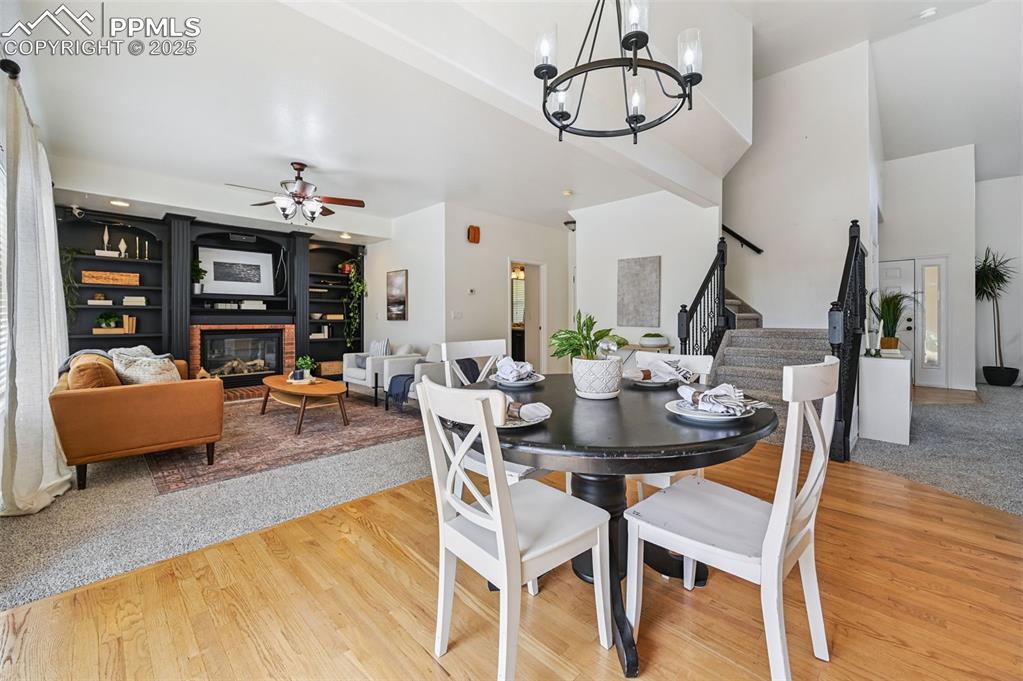 Image 8 of 36: Dining Area
