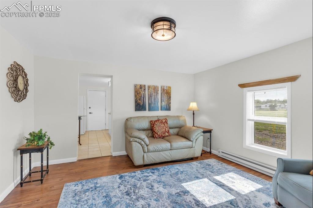 Image 7 of 39: Living Room