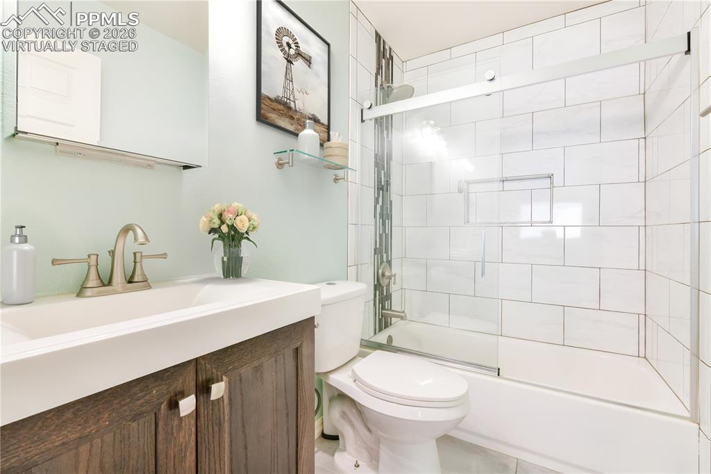 Image 33 of 50: Virtually staged