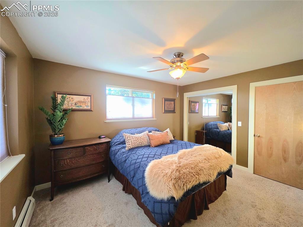 Image 16 of 33: Bedroom