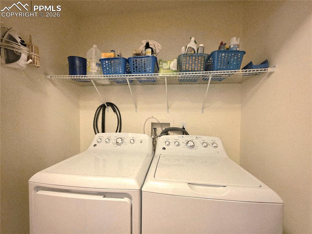 Image 23 of 33: Laundry