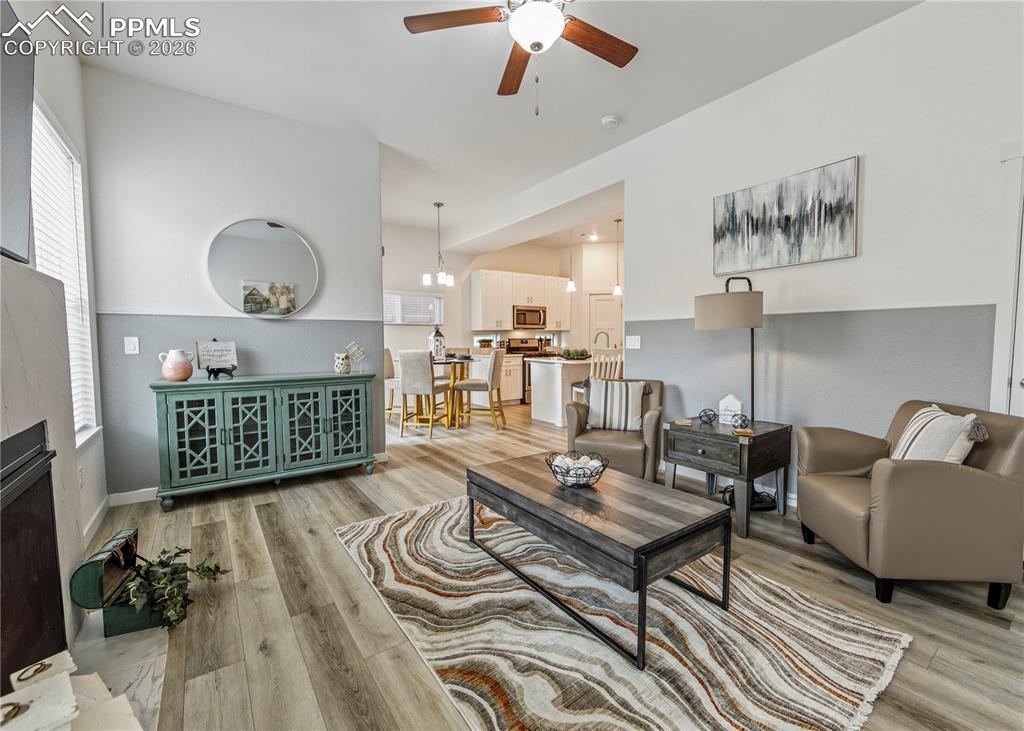 Image 23 of 49: Living Room