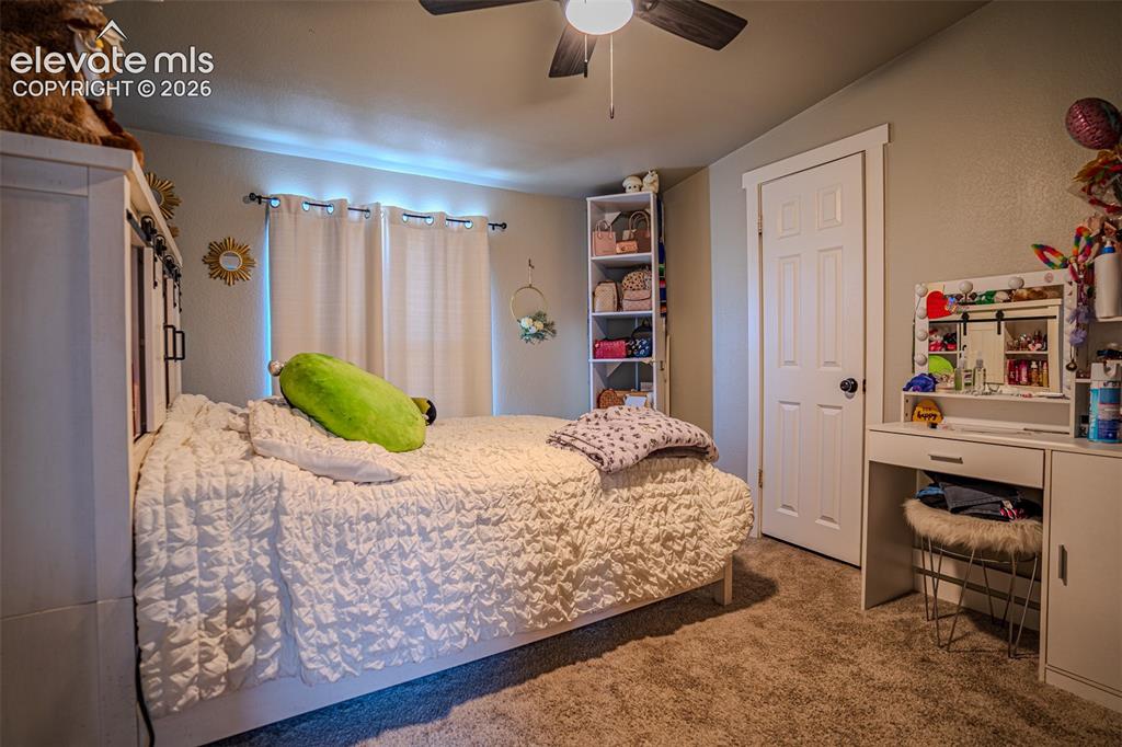 Image 12 of 28: Bedroom