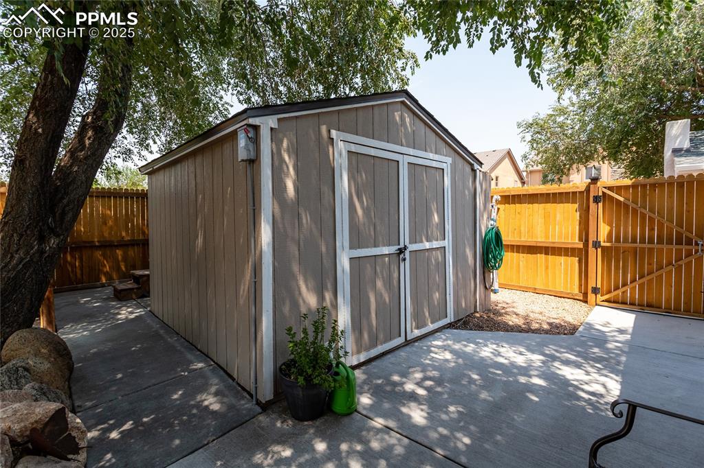 Image 29 of 50: Out Buildings