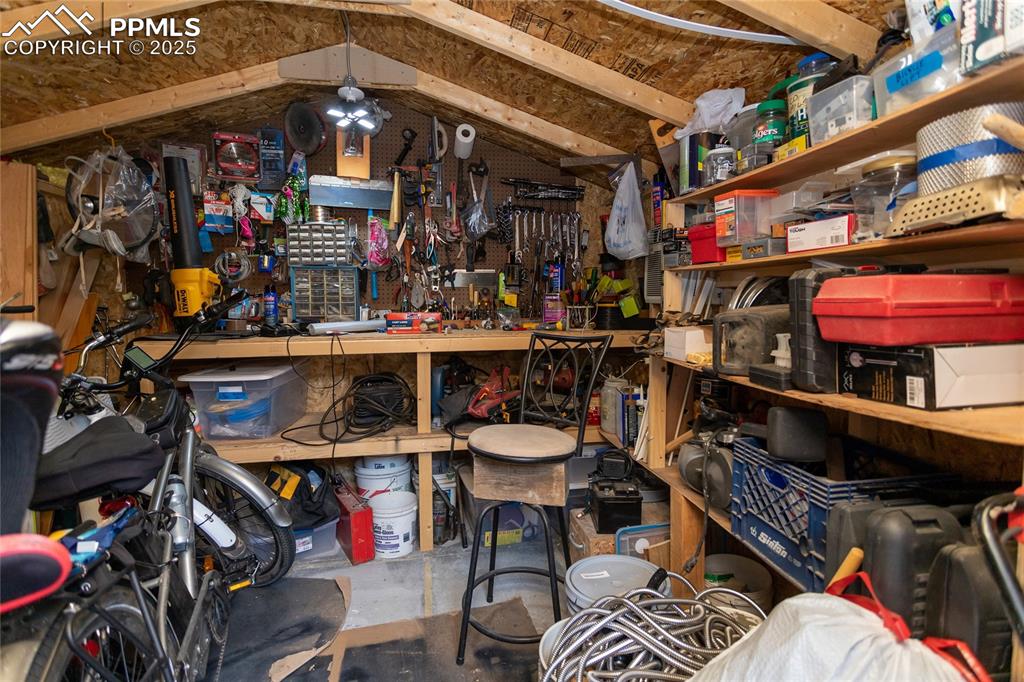 Image 30 of 50: Workshop