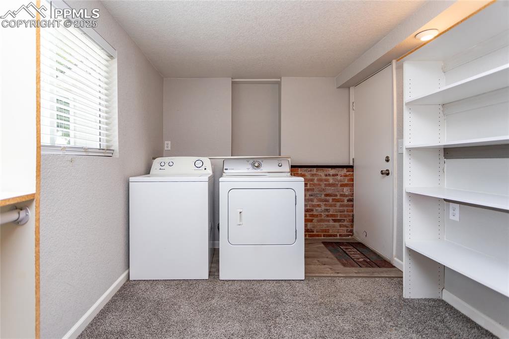 Image 36 of 50: Inlaw